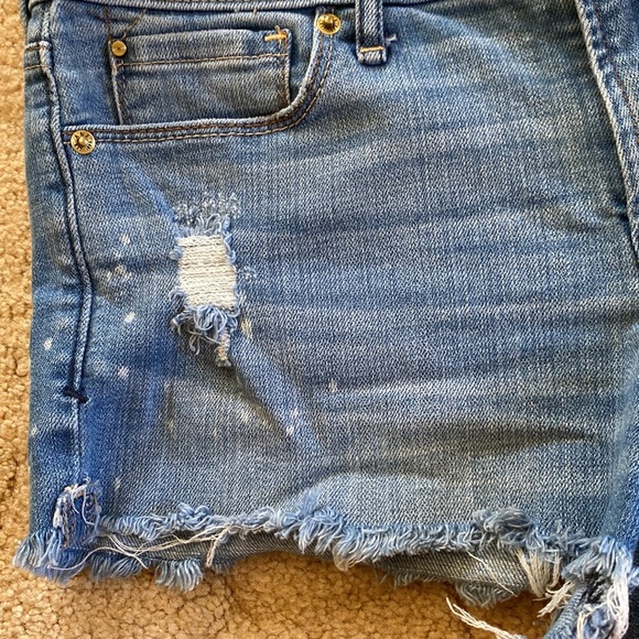 Abercrombie& Fitch womens jeans shorts W28 L2 - Picture 3 of 7